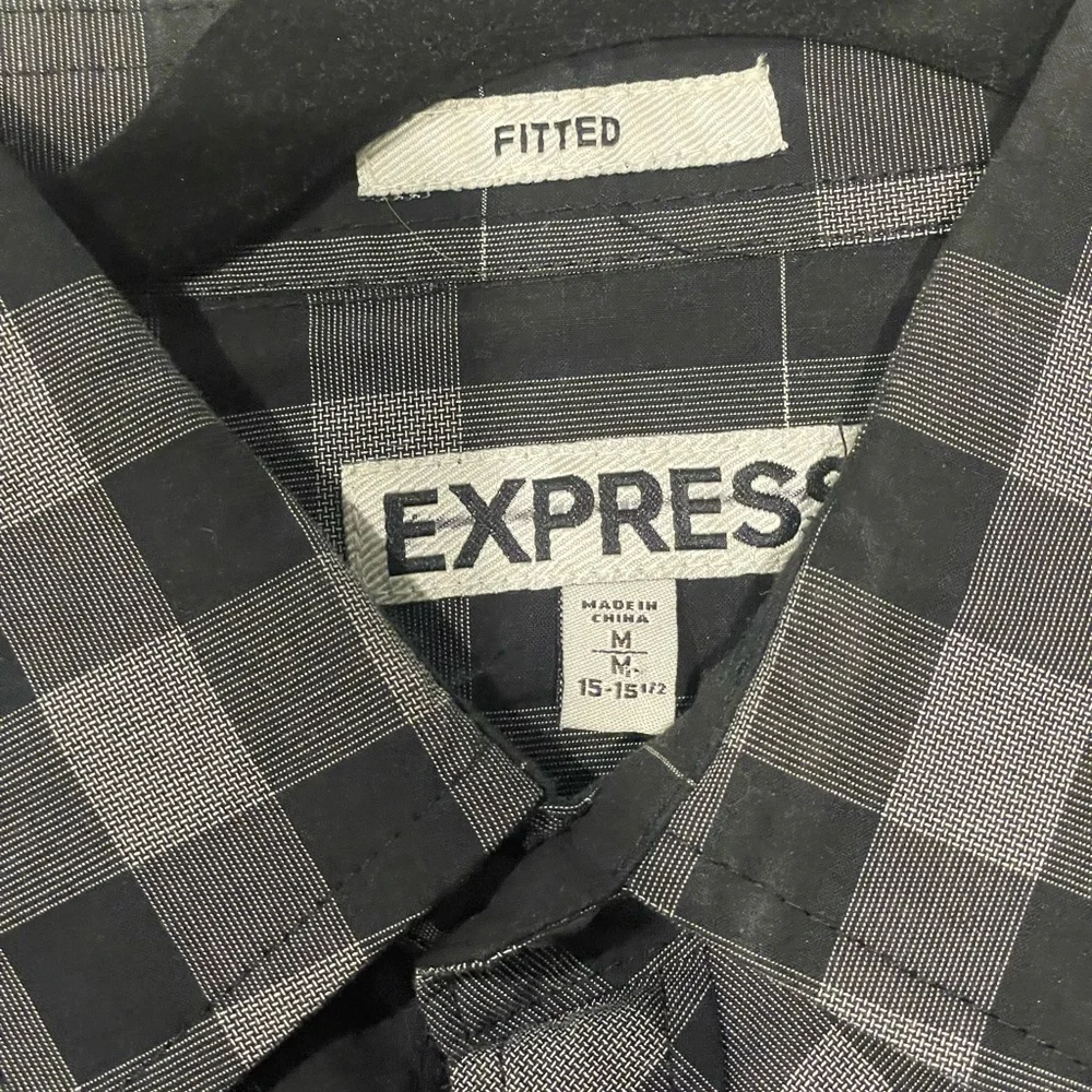 Express - Picture 2 of 2